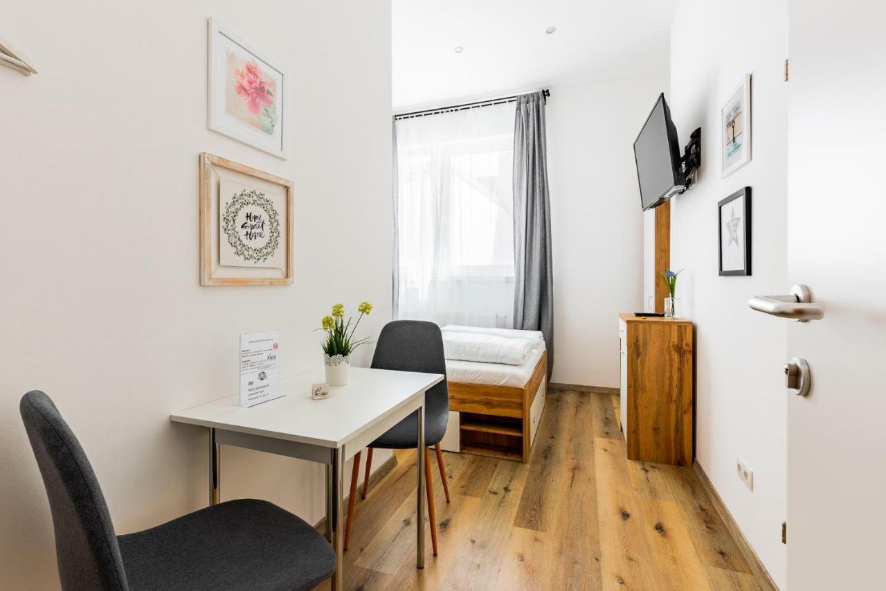 Budget Rooms West With Shared Kitchen Viena Exterior foto